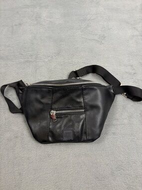 Black Women's Crossbody Belt Bag with Front Zip Pocket
